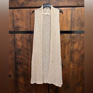 Sans Souci Lightweight Sleeveless Vest